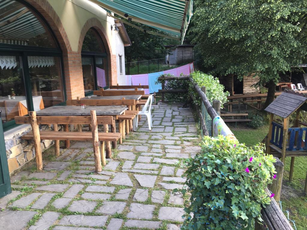 Agriturismo La Taverna Del Nonno Borzonasca Exterior foto